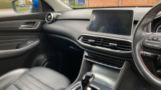 MG Hs 1.5 T-GDI Exclusive 5dr DCT Petrol Hatchback